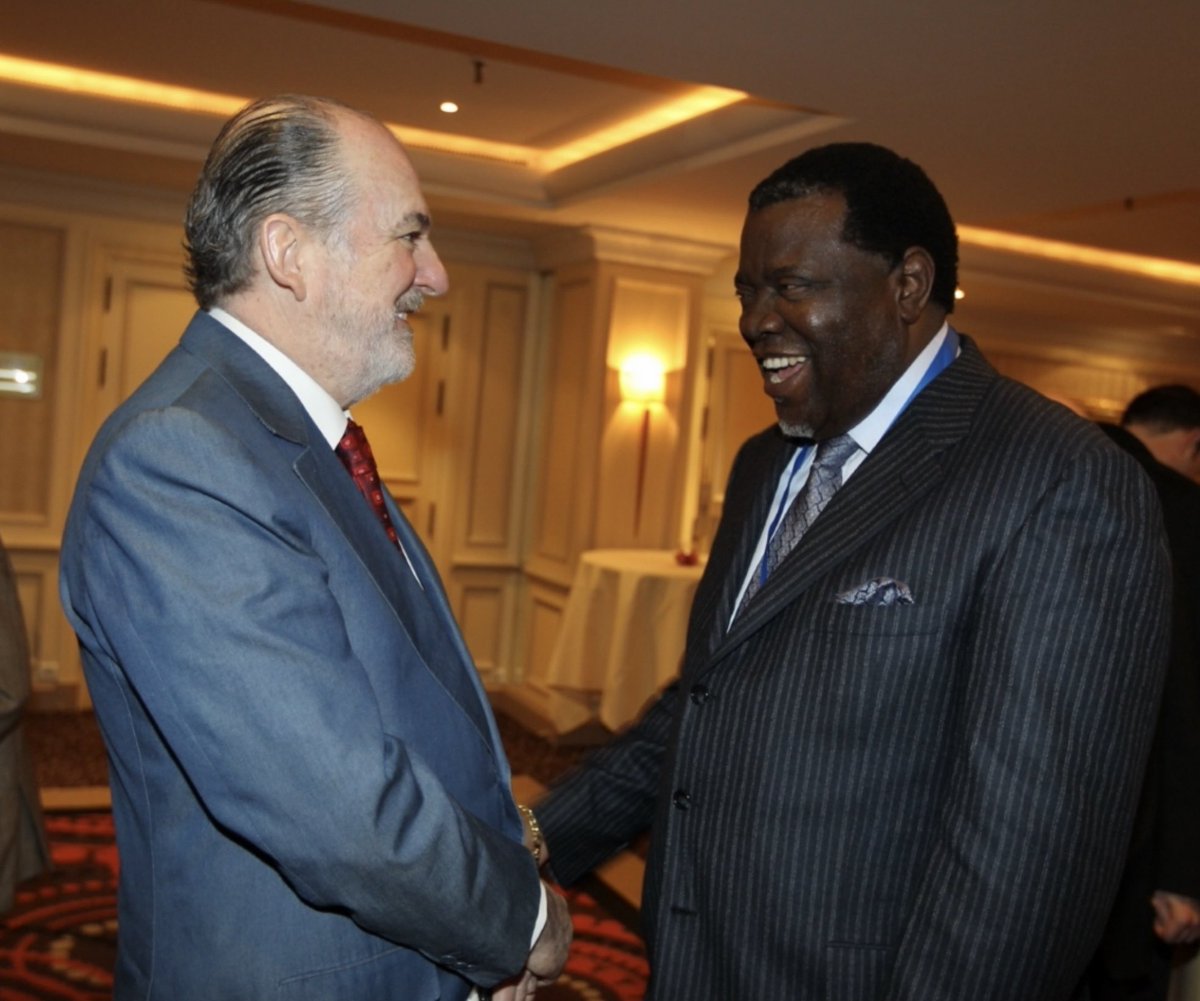 AmbJPCarteron's tweet photo. Président Hage #Geingob of #Namibia, presented with our Prix de la Fondation by HRH Prince of #Luxembourg was among my oldest and best friends since more than 25 years !
He was among the most brilliant leaders of #Africa… We miss him…
@NamPresidency @PresidencyNam @Chrissy67484641 @CransMontanaF