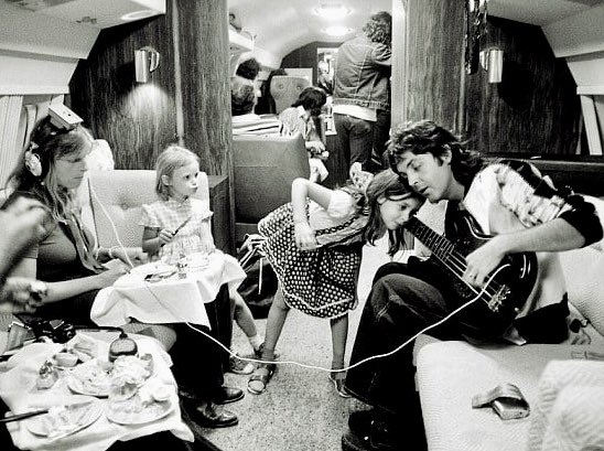 The McCartney’s on the ‘Wings Plane’, a private 24-seat BAC 111 jet, leased from Braniff International Airways, as they jetted over America and beyond in 1976.