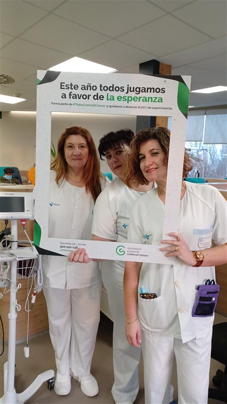 ContraCancerBU's tweet photo. El Equipo de Oncología del Hospital Santos Reyes de #Aranda también juega a favor de la esperanza 💚
#DiaMundialContraElCancer
#todoscontraelcancer
#masdatoscancer https://t.co/aFYRrQQk5K