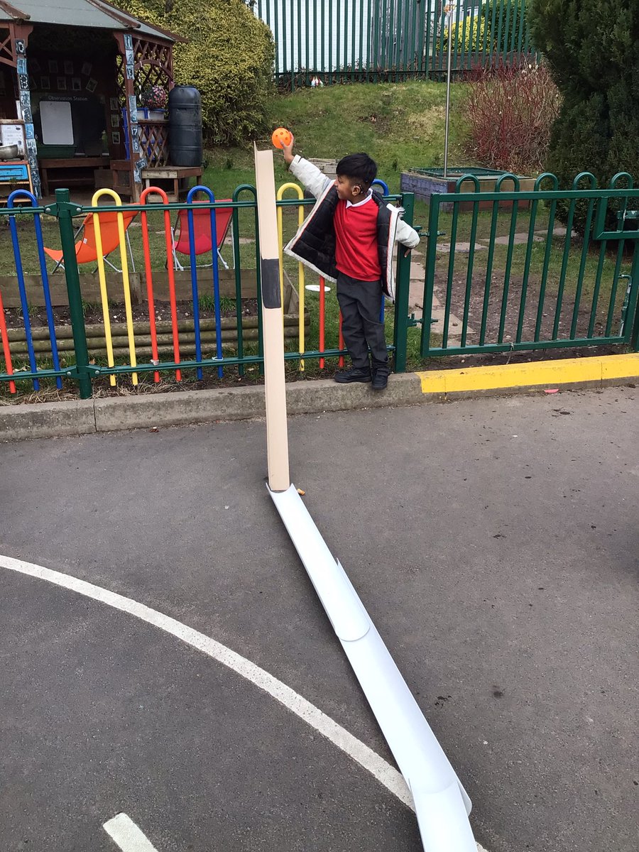 marsh_hill's tweet image. Reception are taking turns and exploring speed and distance outside this week. #explore #share #turntaking #proud #loveoutdoors