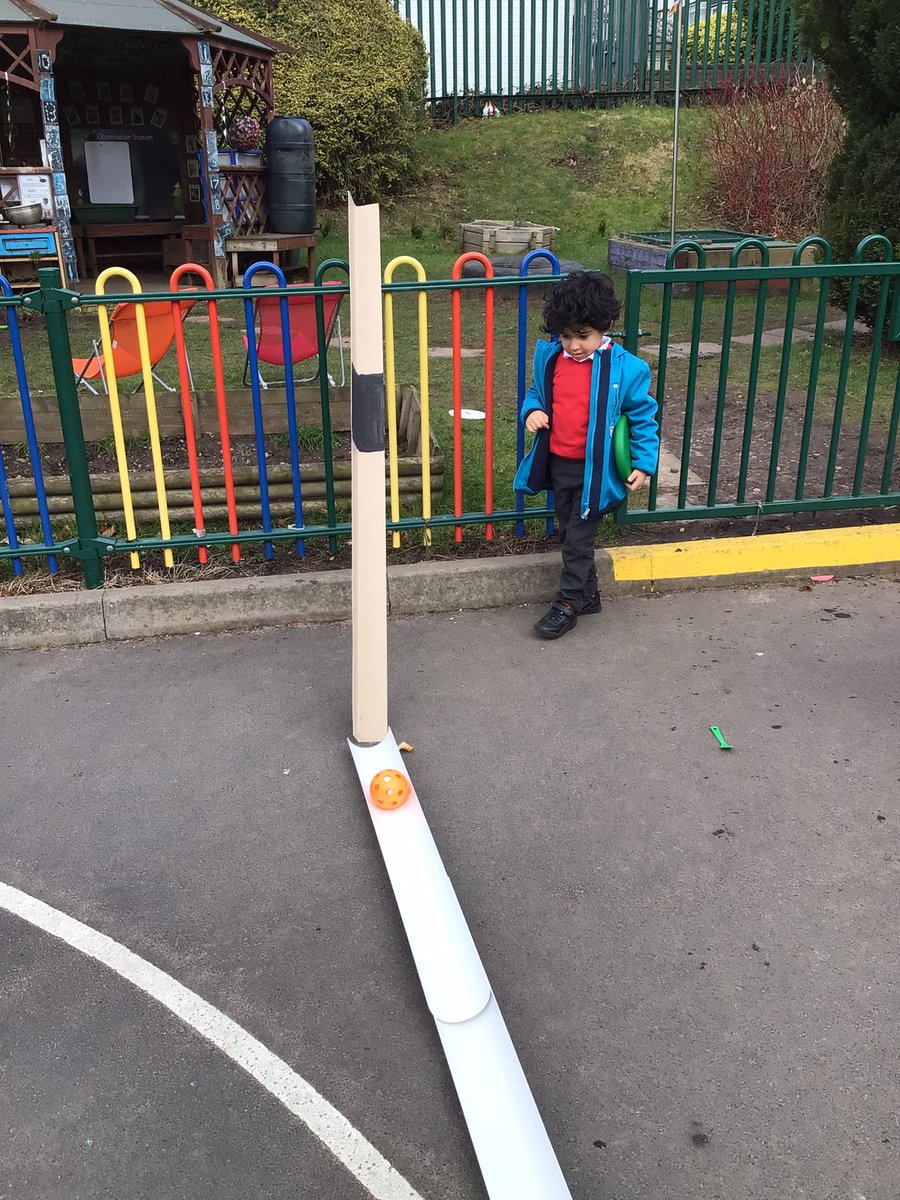 marsh_hill's tweet image. Reception are taking turns and exploring speed and distance outside this week. #explore #share #turntaking #proud #loveoutdoors