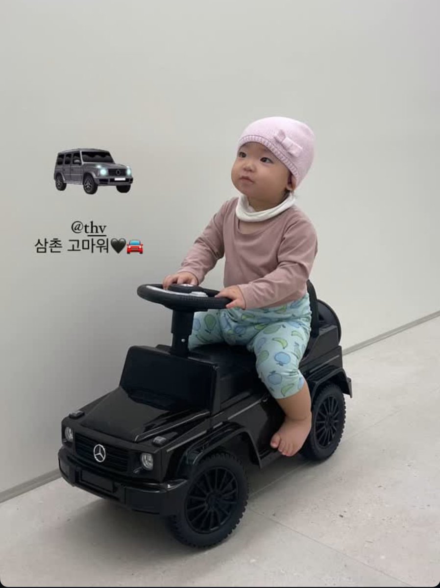 taeguide's tweet photo. [INFO] Taehyung gifted BTS’ stylist Kimvenchy’s baby daughter a car for her birthday 

Caption: Thank you uncle thv https://t.co/0xbB5VU2QX