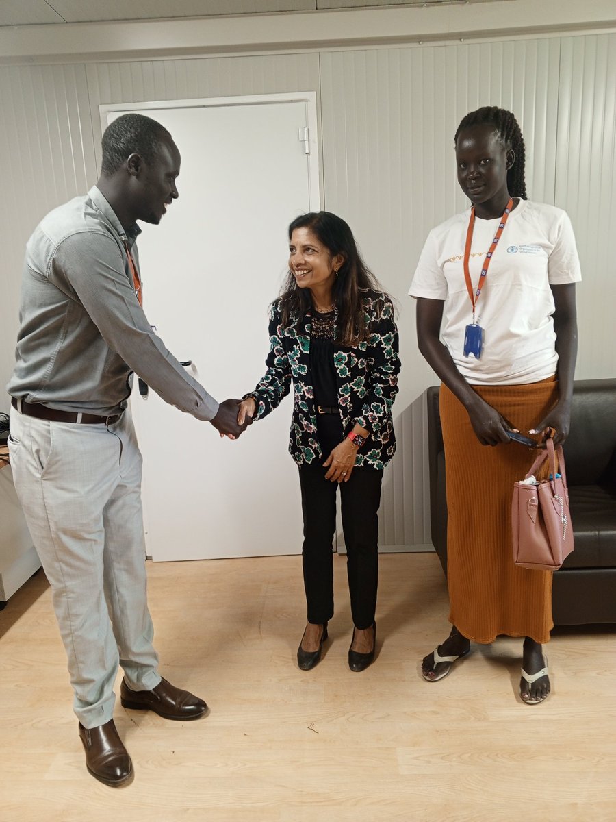 Intrepidsosudan's tweet photo. Our Executive Director, @boldengdit &amp; Ms Ayen Atem, Gender &amp; Protection Officer had a cordial meeting with Jonglei UNMISS Head of Field Office (HOFO) in her office in Bor and discussed implementation of the January National Peace Conference and the Magwi incident. @unmissmedia https://t.co/MAuIIuXzcl