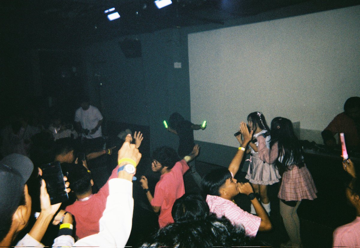 #kodakkodok at #KaraokeKataomoi Valentine Event "Sekarang Sedang Jatuh Cinta"
📸: <a href="/afnanboma10/">lazypie</a>