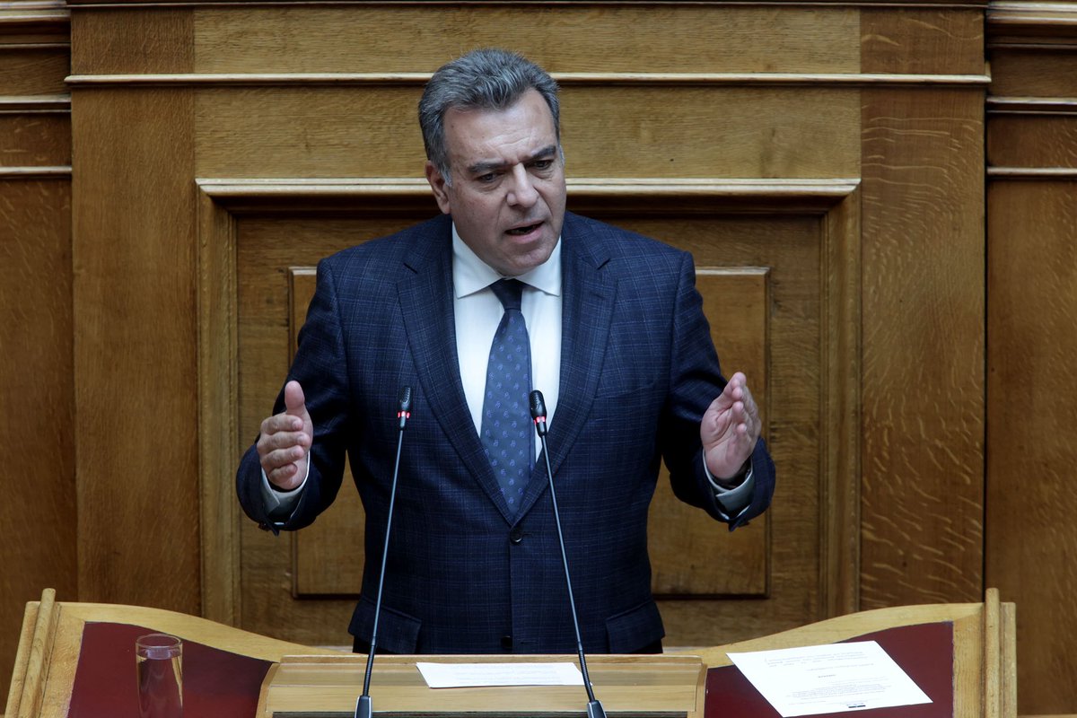 Manos Konsolas tweet media