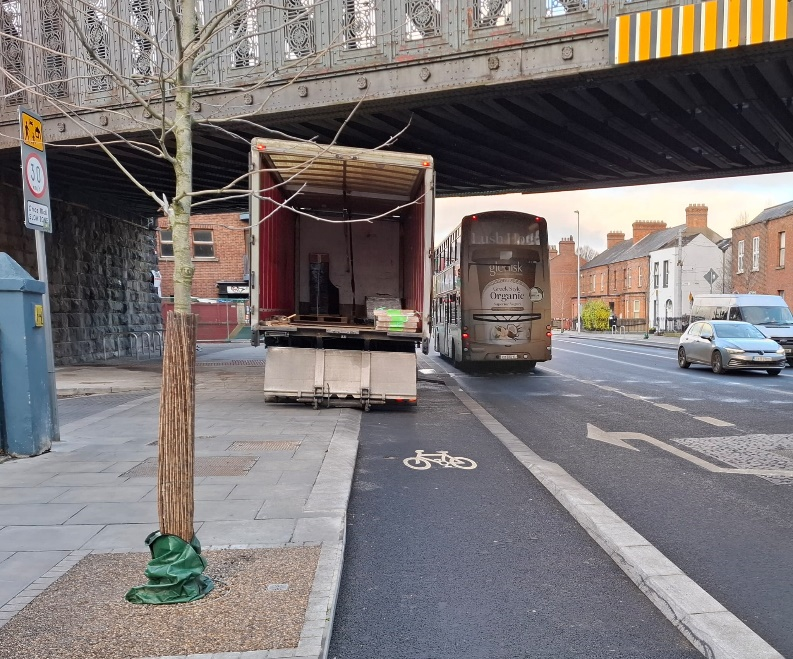 Dublin City Council (@dubcitycouncil) on Twitter photo Please Be Sound and do not block cycle lanes. Blocking cycle lanes forces older and more vulnerable cyclists out into moving traffic. Thank you #ActiveTravelNetwork #C2CC @livedrive <a href="/DCCTraffic/">Traffic Management Centre</a> <a href="/GardaTraffic/">An Garda Sรญochรกna</a> <a href="/Dept_Transport/">An Roinn Iompair - Department of Transport</a> <a href="/RSAIreland/">RSA Ireland</a> Please Be Sound and do not block cycle lanes. Blocking cycle lanes forces older and more vulnerable cyclists out into moving traffic. Thank you #ActiveTravelNetwork #C2CC @livedrive <a href="/DCCTraffic/">Traffic Management Centre</a> <a href="/GardaTraffic/">An Garda Sรญochรกna</a> <a href="/Dept_Transport/">An Roinn Iompair - Department of Transport</a> <a href="/RSAIreland/">RSA Ireland</a>