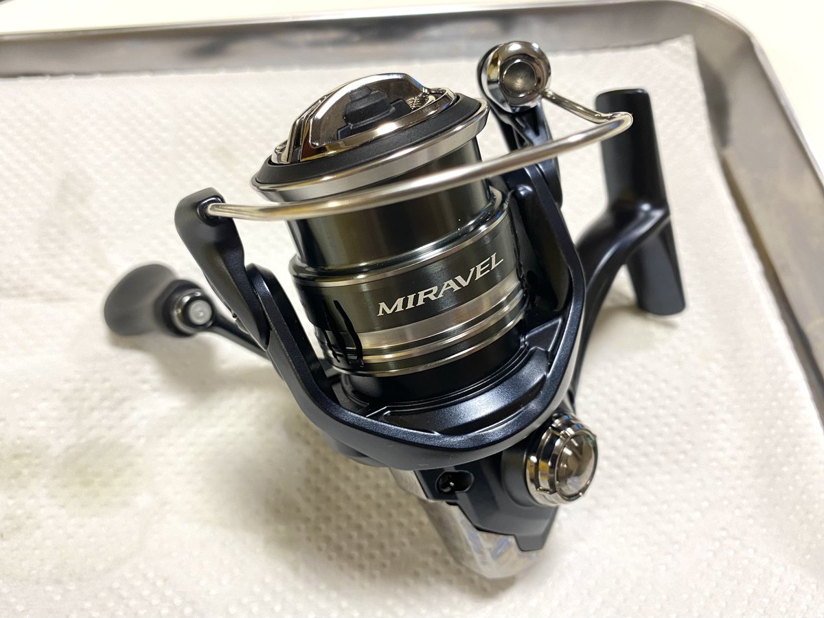 11RyuK11's tweet image. 今更お試し。まぁ価格考えたら十分って感じかな〜…笑

オイル、グリスやり直したらだいぶ軽くなったけど、この摺動子ギアにベアリング付いてたらもっと巻き軽いんやろな〜と思ったら、やっぱダイワのちゃんとしたやつは付いてるんやね。

Sカム、オーバーホール簡単やな

#22ミラベル
 #boredmethod