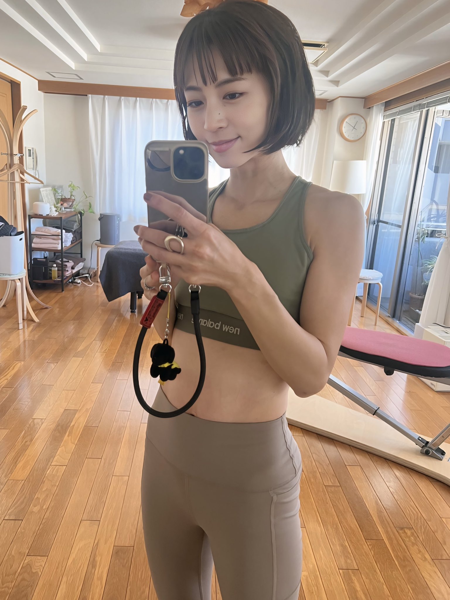安田美沙子 おはよう🌞 昨日は収録おわりに、とある方のバースデー🎂に