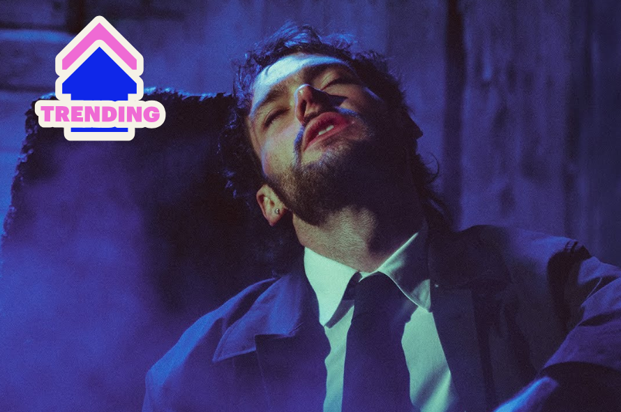 officialcharts's tweet photo. 💙 "You wanted more, you got me..." 💙

#JamesMarriott (@JamesMarriottYT) secures one of the UK's Official BIGGEST Trending tracks of the week with #IDontWantToLiveLikeThis 🚀📈🫶

Read more: https://t.co/CPyoTR8V15 https://t.co/Tev86zuwBf