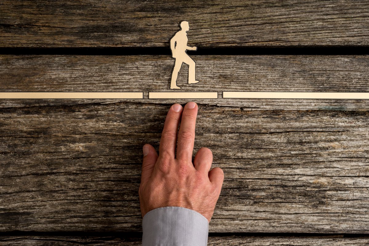 أكبر تحدٍ لاستراتيجي العلامة التجارية؟
إقناع العملاء أن الاستراتيجية أهم من مجرد "تصميم جميل"! 🎯

#التسويق #Branding