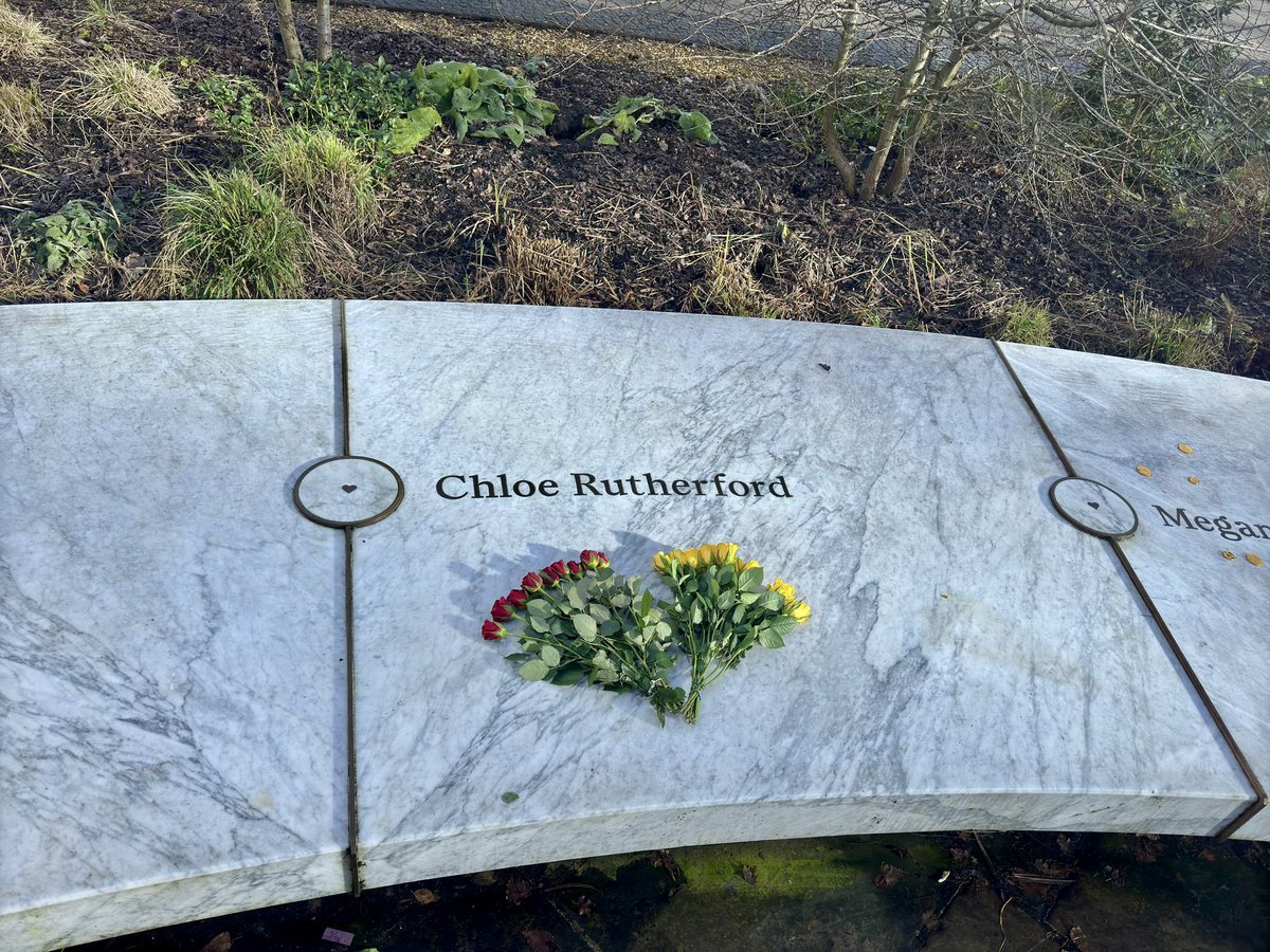 chloeandliam24t's tweet photo. Thank you Mia and Ryan Little for visiting and laying flowers at the Glade of Light for Chloe&amp;Liam 🩷💙 https://t.co/Teygpnx8Qs