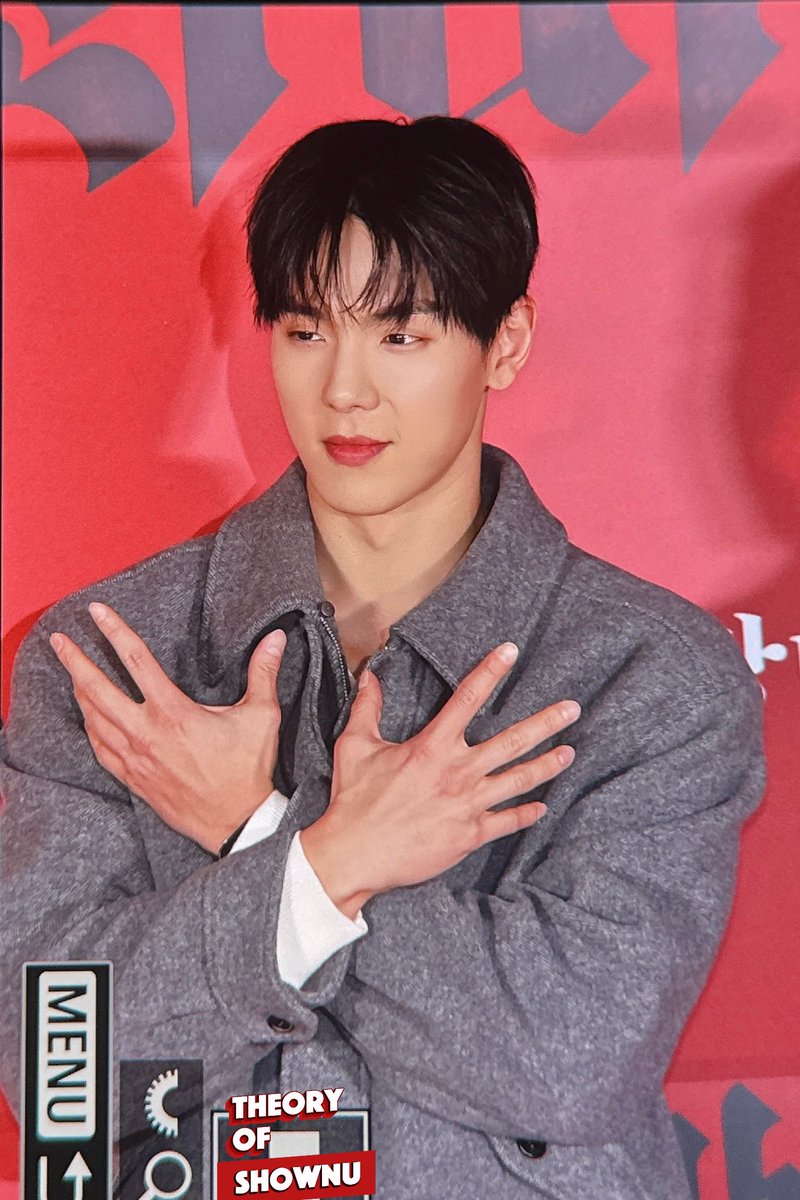 20250204

📕#SHOWNU #셔누 #ショヌ
📗#MONSTA_X #몬스타엑스 
📘@OfficialMonstaX