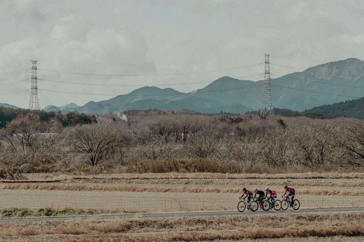 ryotokotoko's tweet photo. 日光連山をバックに高強度
📷@reikeroyamazaki 写真ありがとう!
#meridabikes #ogk @levantefuji
#sellesmp @MizutaniBicycle #panaracer #magene #bodytoughness #otafukuglove #scicon #manys #kodanutrition @decoja_sports https://t.co/0huZnssdZ0