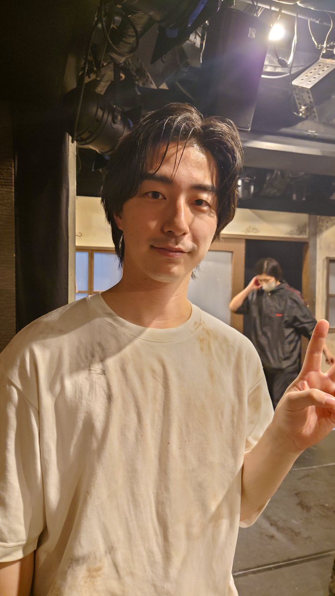 54Ubriacone's tweet photo. いろいろあって感情が追いつかないから先月の舞台で会えた健介 https://t.co/nQwosTXvAZ