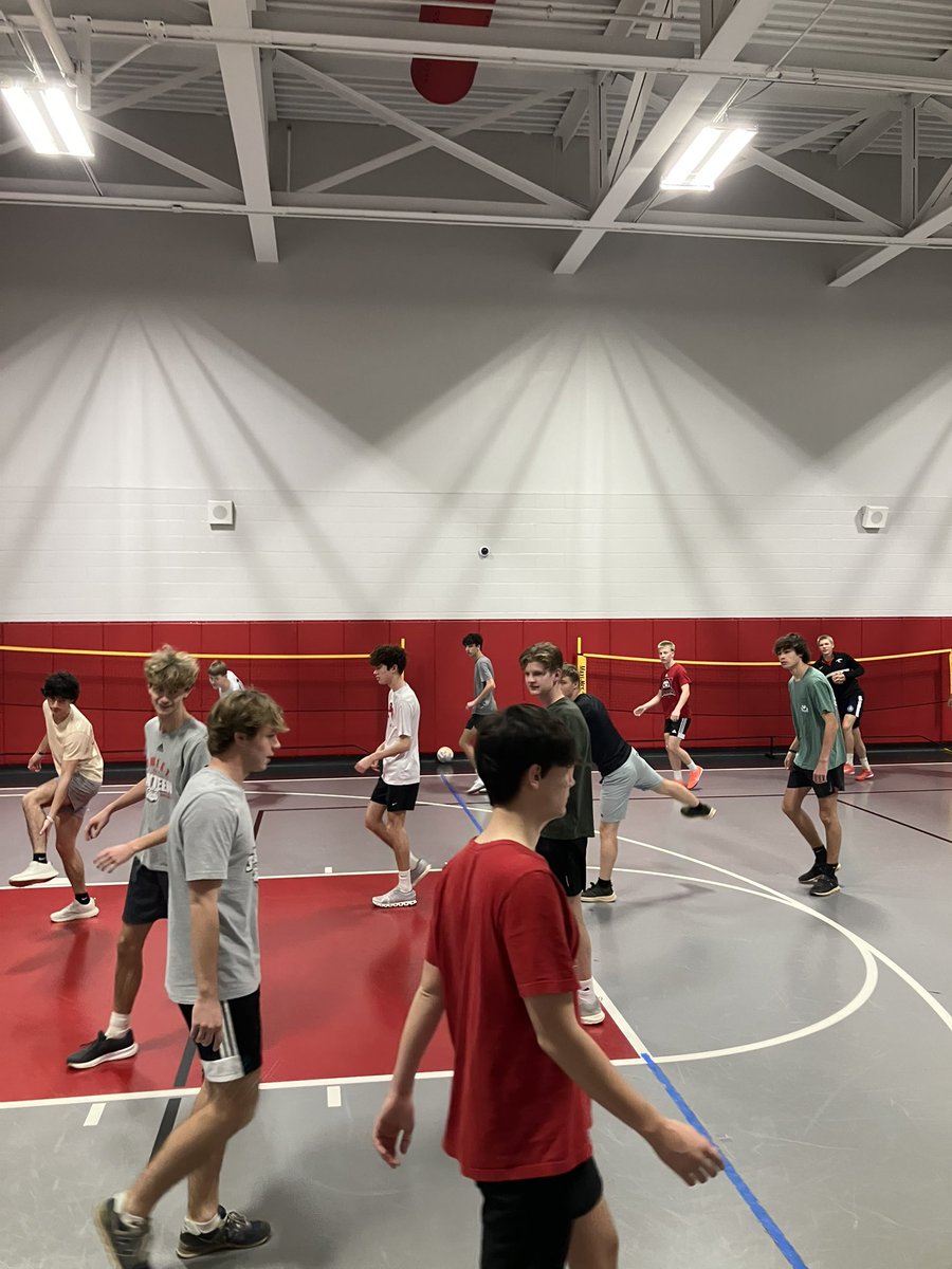 Coach_ADP's tweet photo. Early morning practice. https://t.co/ZqUIedNpTD