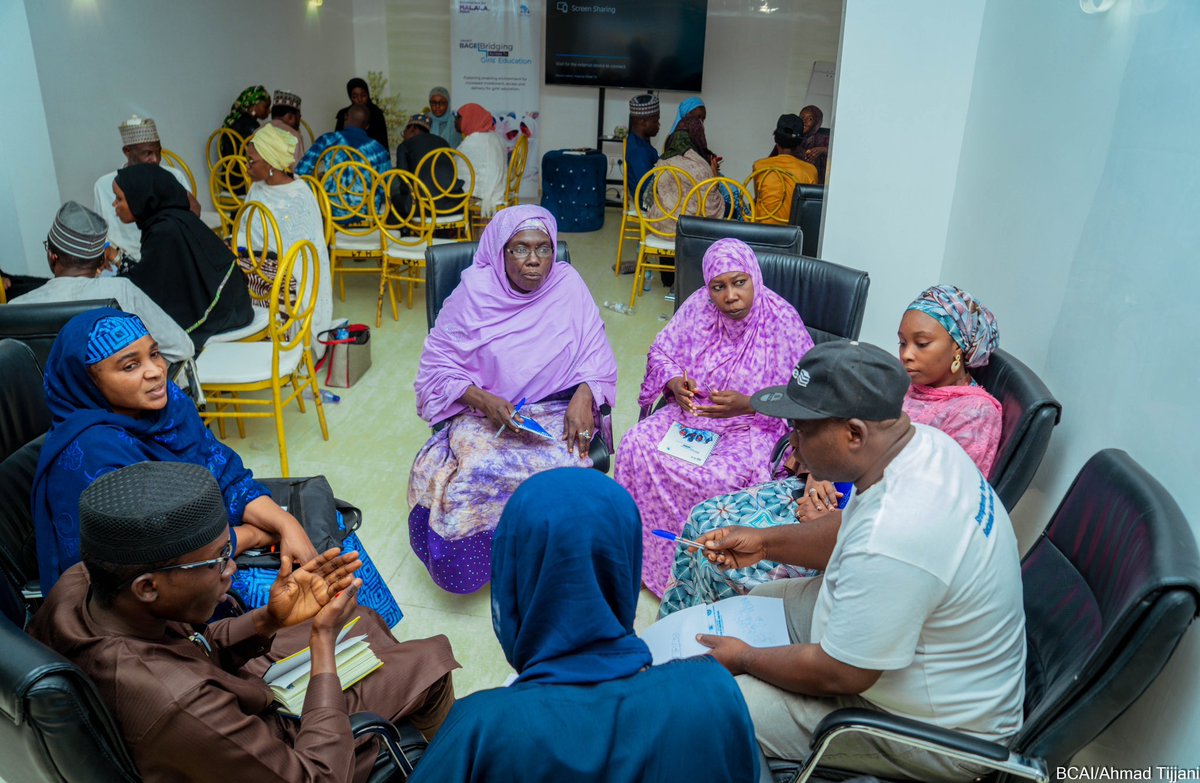 BridgeConnectNG's tweet photo. @BridgeConnectNG marked #IDE2025 last week with a powerful gathering of CSOs &amp; media practitioners under the #BAGE Project, supported by @MalalaFund , to advance girls' education advocacy in Kano. https://t.co/KusS2r1qyD
