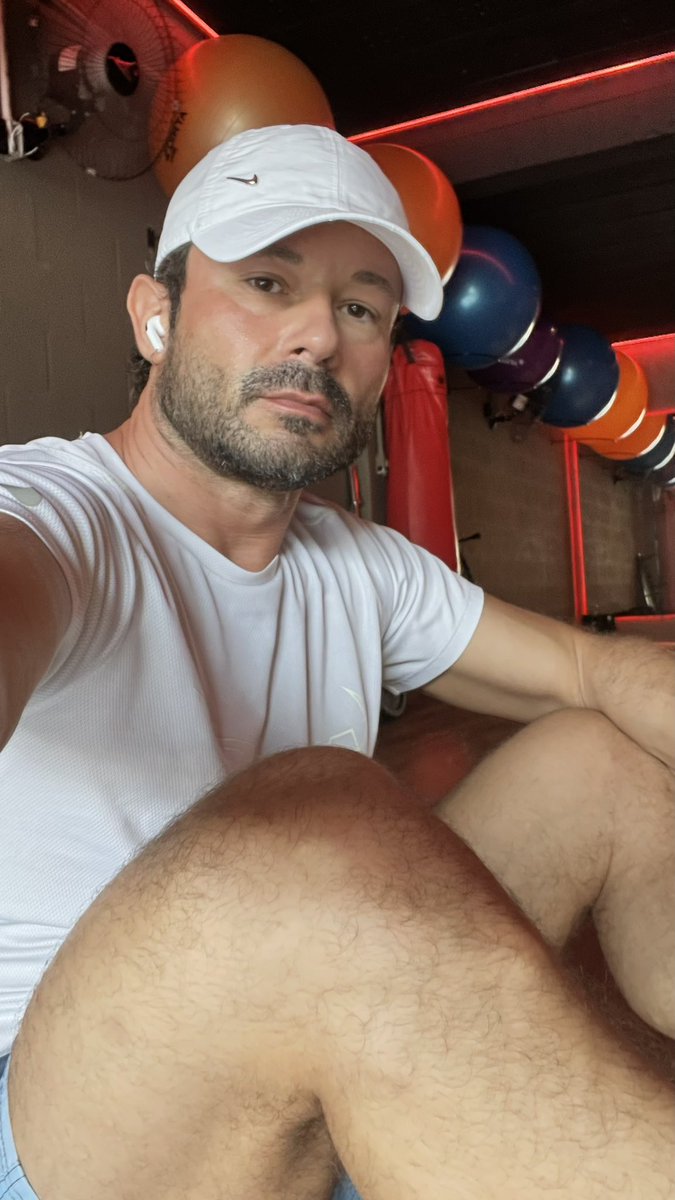 Gil96115962's tweet photo. 🏋🏻 https://t.co/LfDSj8Vtd7