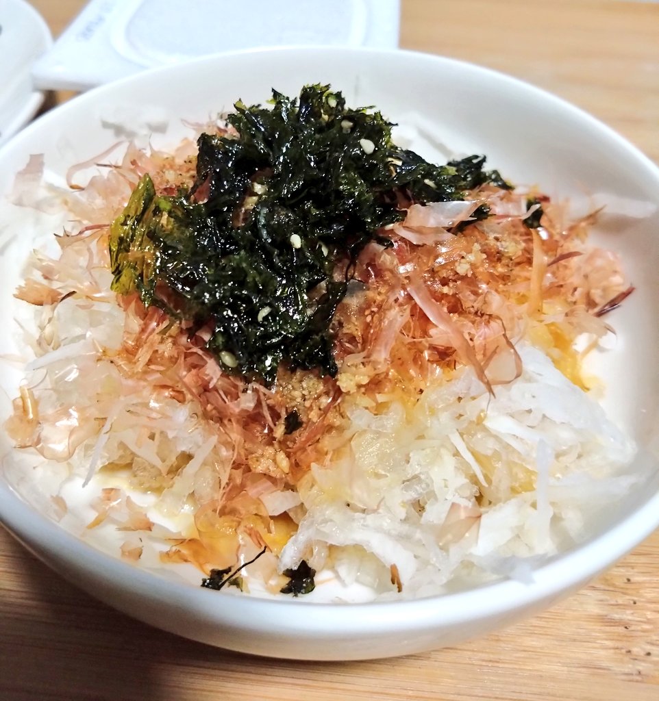 hal_041039's tweet photo. 今夜はアジの開き定食にした!!
やっぱり腹八分がいいわ。
大根サラダもアジもうまかたー🐟️
魚きれいに食べる人好きだけど、骨も何もかも食べてたようちの彼。
👇️復活!
#HALsKitchen https://t.co/lEL2UpyMGs