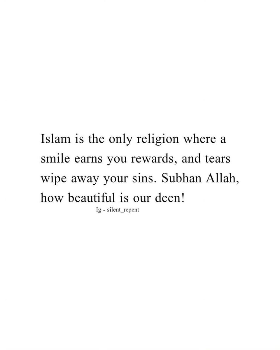 AnjumWasim10's tweet photo. Subhan Allah ! 
So pass a smile to someone who looks ignored and wipe a tear of someone who looks broken ……
#smileitssunnah
#anjumwasim https://t.co/s1YSXfYS8f