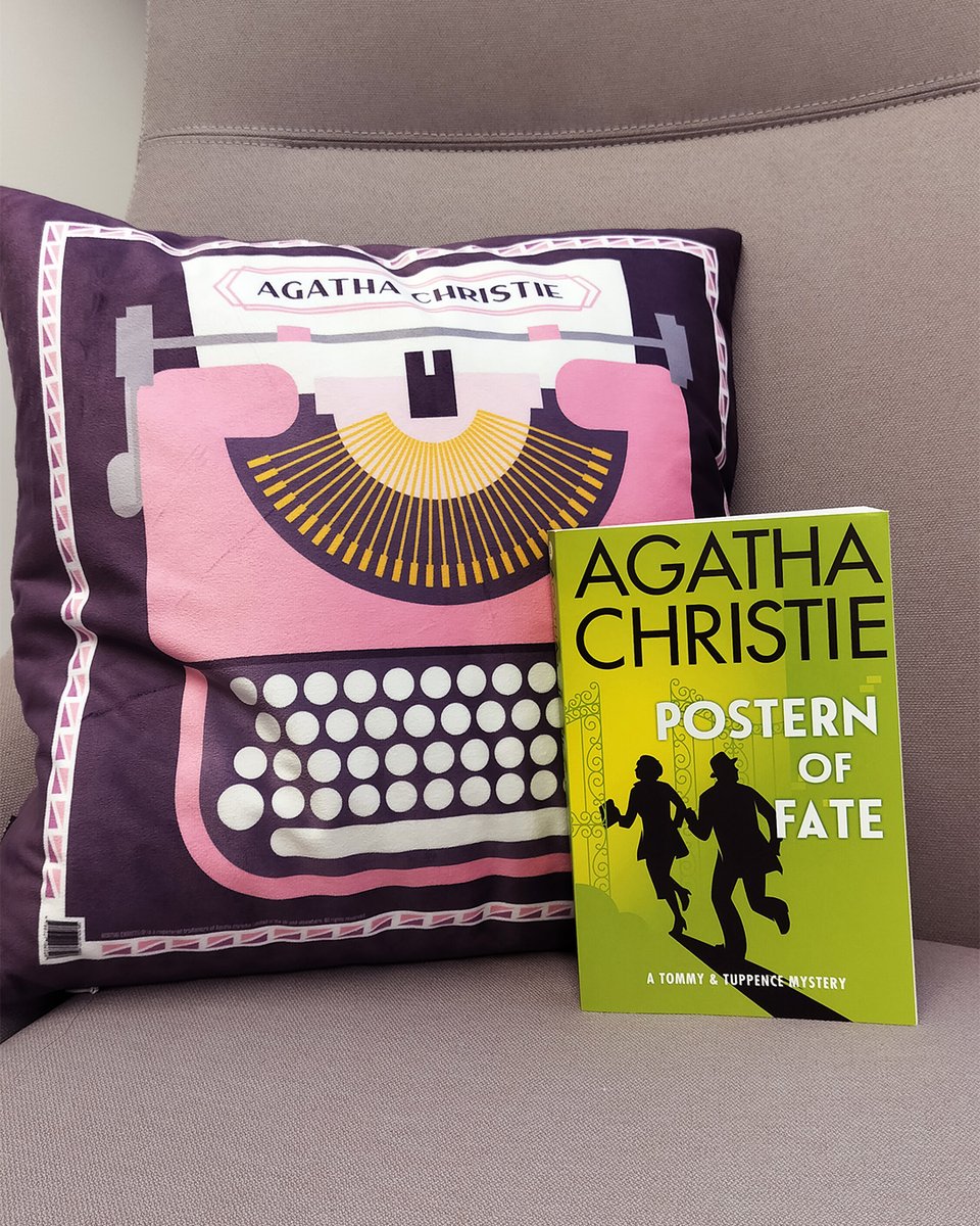 Agatha Christie tweet media