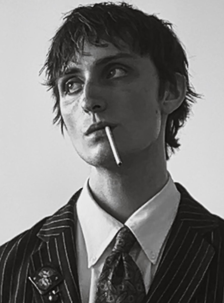 lucYNYSNYX's tweet photo. Comea Niccolo - Dᴇᴛᴇɴᴛɪᴏɴ

0:35 ━❍──────── -5:32

"Les sanglots sont faits pour qu'on les fume dans la pipe."

↻                          ⊲  Ⅱ  ⊳                                 ↺

VOLUME: ▁▂▃▄▅▆▇ 100% https://t.co/YgJMyw753U
