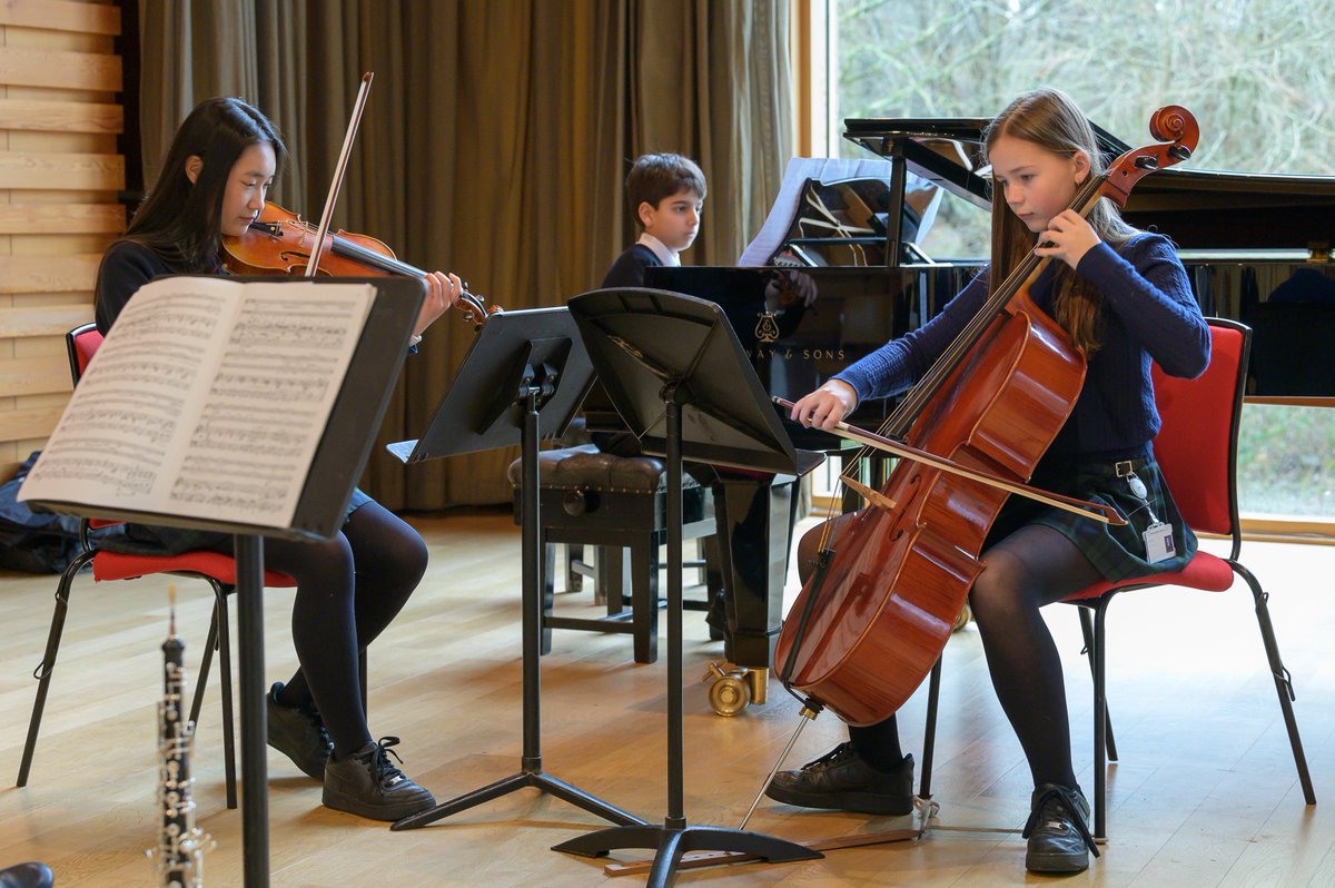 On Chamber Music Day, our groups had workshops with professionals from our team of Visiting Music Teachers. We're lucky to have such outstanding musicians guiding our students. Looking forward to the Chamber Music Platform Concerts after half term! 🎻🌟👏