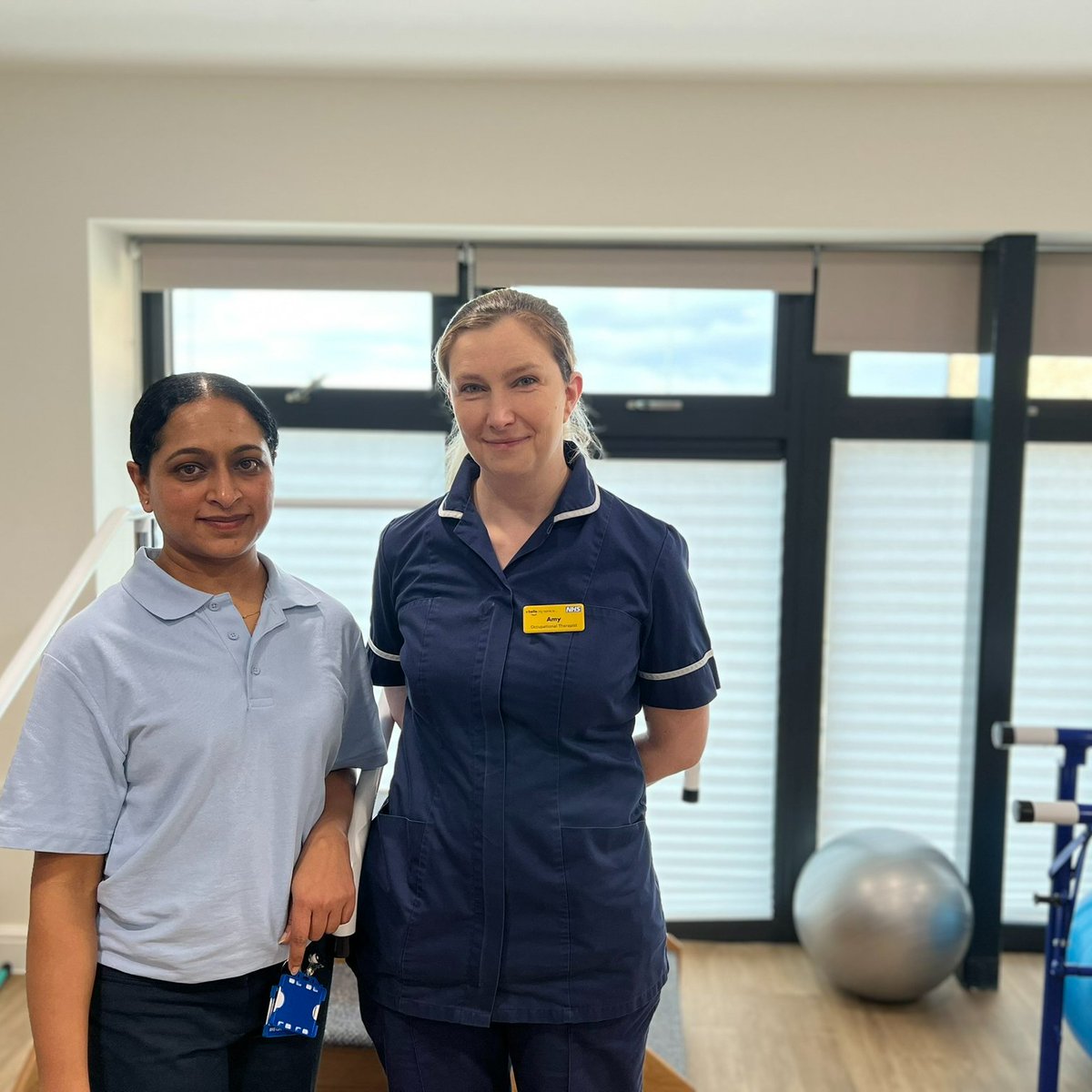 SWBHnhs's tweet photo. Occupational Therapist Amy helps patients to regain independence with everyday activities at Harvest View. Whilst Shimpana focuses on nutrition &amp; hydration.
Senior Rehab Officer Margaret (in green) provides practical support to staff.
#OneWeekInHealthcare
@sandwellcouncil https://t.co/yqwH5byDZ7