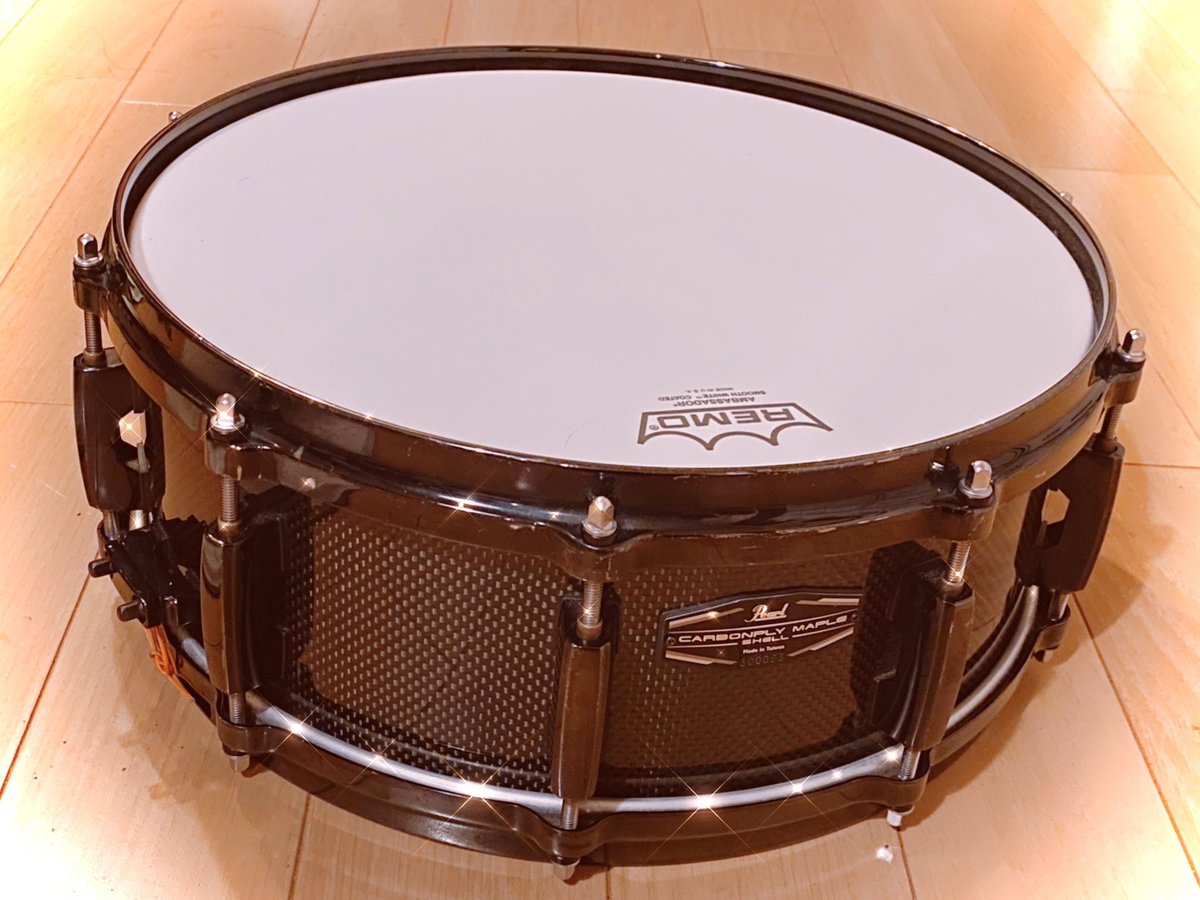 Ami_Sirius_'s tweet photo. 相棒綺麗にした🥁❤️🔥
#Pearldrums #snaredrums #CarbonplyMaple #REMO https://t.co/OpMUYVl8Is