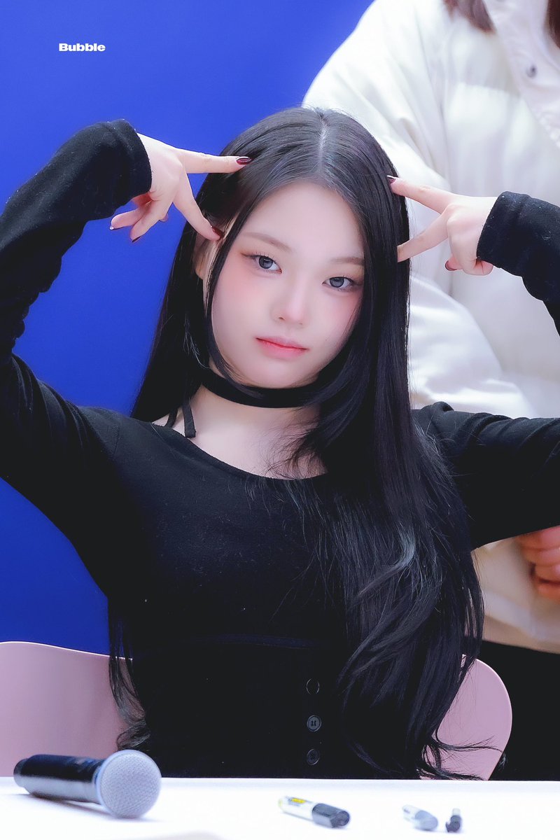 250103 HQ 뽀냥냥🫳🏻 #클라씨 #CLASSy #보은 #박보은 #BOEUN #LOVE_XX <a href="/member_classy/">CLASS:y(클라씨) Member</a>