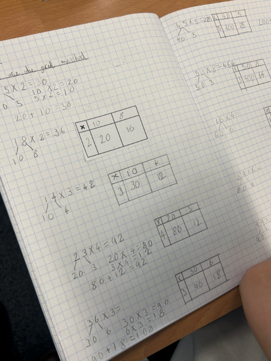 latimerprimary's tweet image. #3JK #LatimerMaths This week we have been learning how to multiply numbers using the Grid Method - what a fabulous effort! :-)