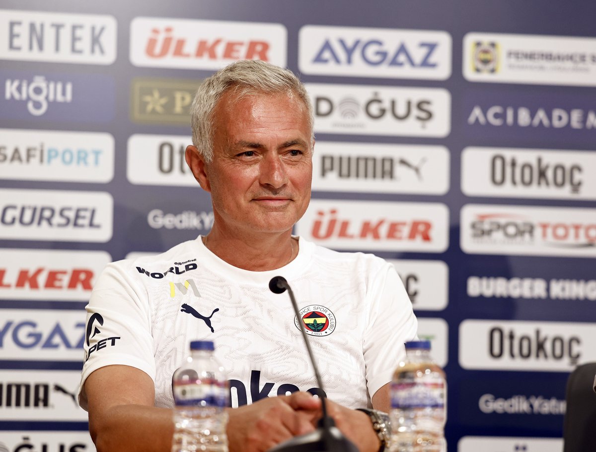 We have Mourinho! 💛💙💪