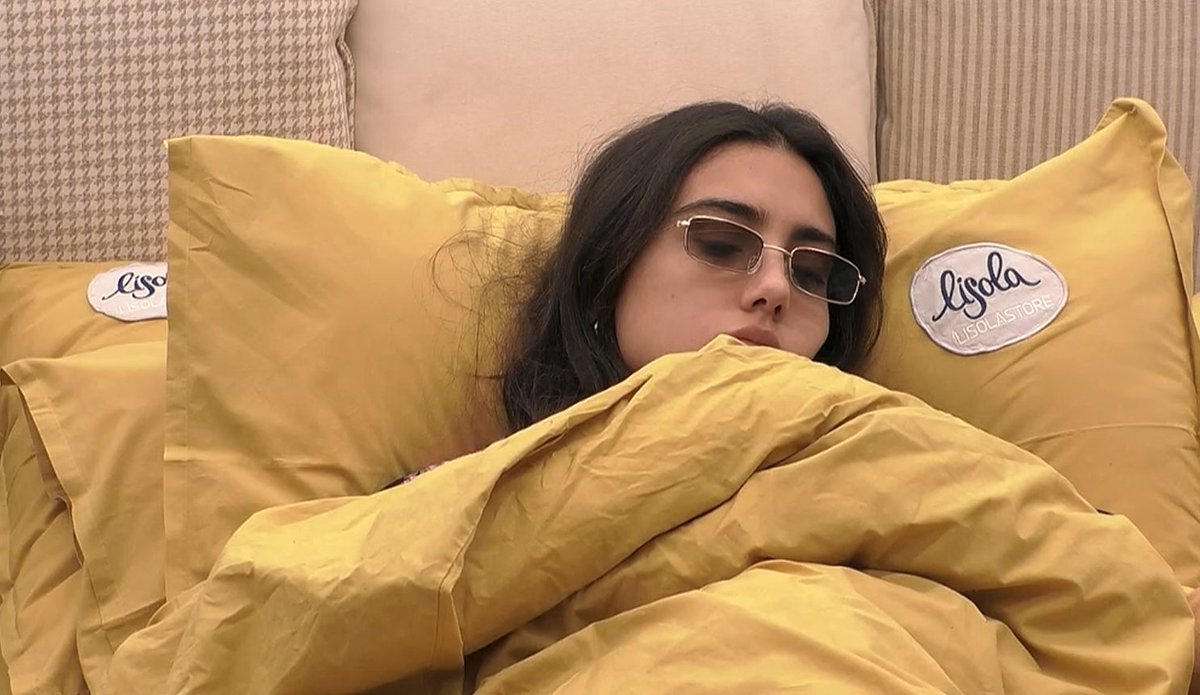mullon34's tweet photo. Povera GabbianaAAAA... Ha persooo la DinamicaaAAAA 😂

#grandefratello https://t.co/tx7baeUtSw