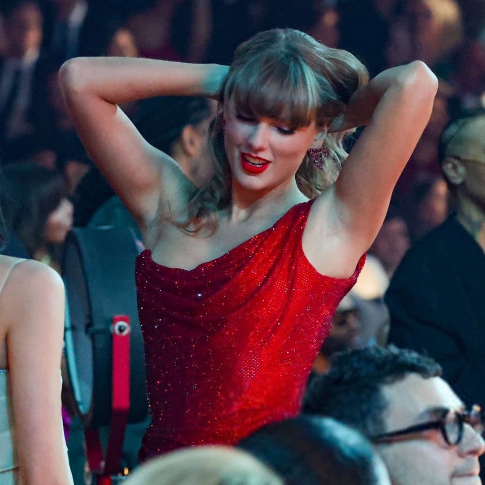 Taylor Swift Lovers (@rederaswifties) on Twitter photo 