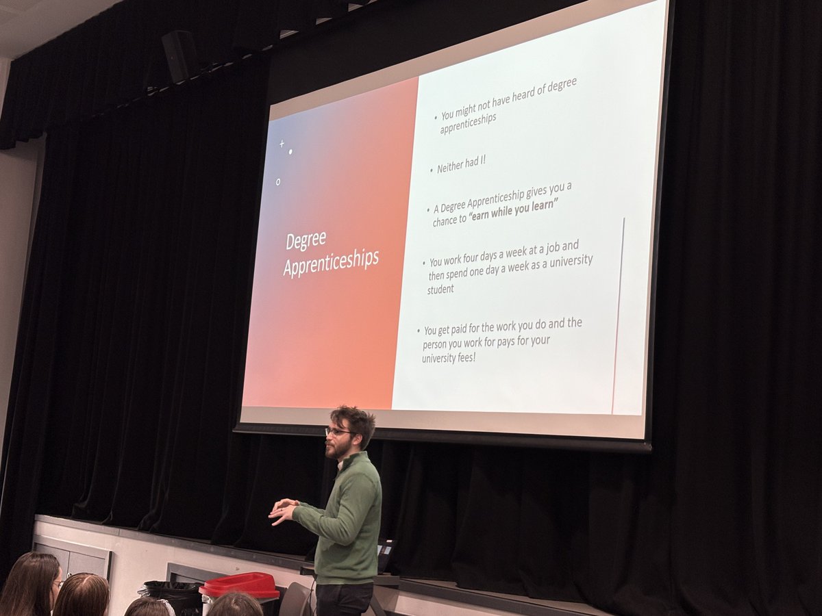 ggittingsCW's tweet photo. To celebrate #NumeracyWeek, Joe, a talented data scientist @WelshGovernment  &amp; proud past pupil of @croesyschool, gave an inspiring talk to Year 7. He shared how he uses maths in his career, showing the real-world impact of numeracy skills. Thanks, Joe! 🙌 #MathInAction #STEM https://t.co/2dyCKpYSeP