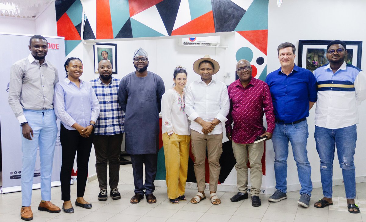 Connected_dev's tweet photo. @Oxfam International/@oxfamnovib pays learning visit to Connected Development(@Connected_dev) led by the @oxfaminnigeria team and the Country Director, John Makina👏

The discussion centered on shrinking civic spaces, government policies and how (1/3)

#PVPF4A #PowerOfVoices https://t.co/QwtttTrWad