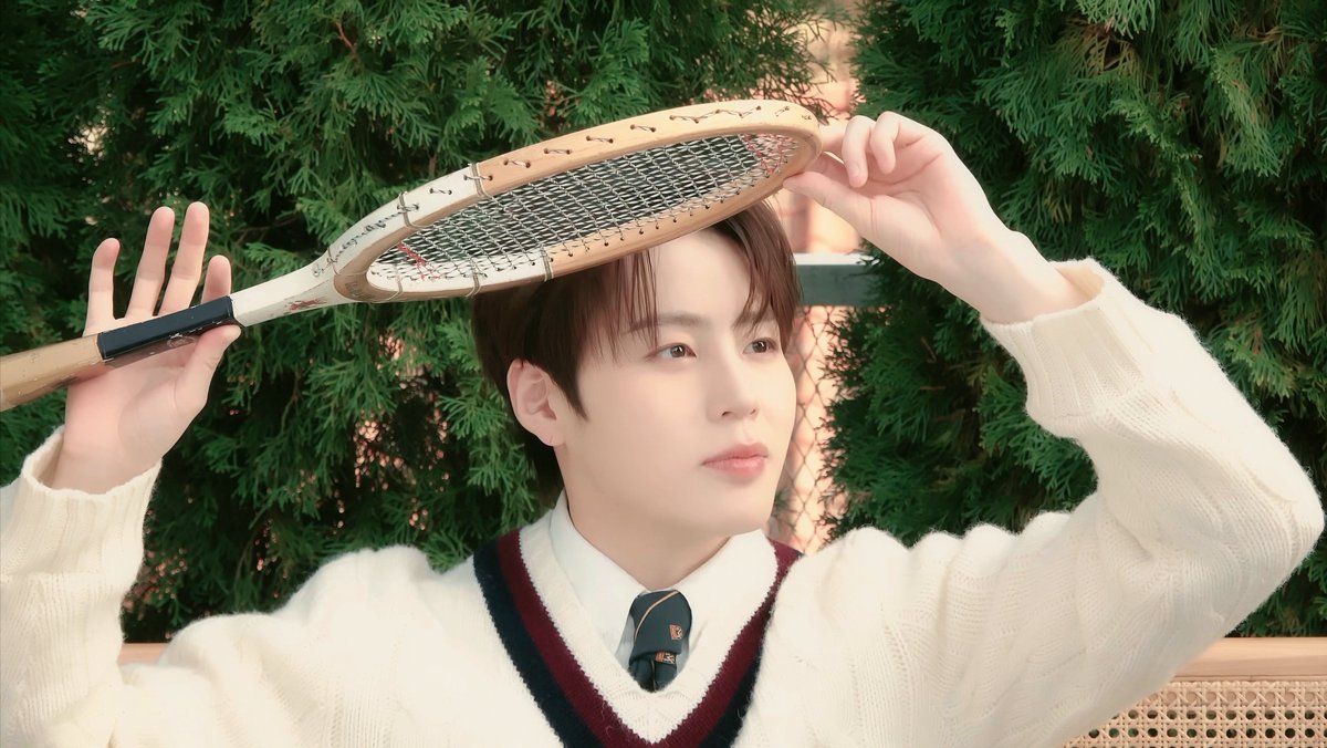 sarangsungwoon's tweet photo. 2025 SEASON'S GREETINGS
ROYAL CLASSIC
ᘏ▸◂ᘏ
꒰ ɞ̴̶̷ ·̮ ɞ̴̶̷ ꒱ .oO (우앙으앙)
/>🎾c\ ♡
#하성운 #HASUNGWOON #ROYALCLASSIC https://t.co/tlMSDE6gYf