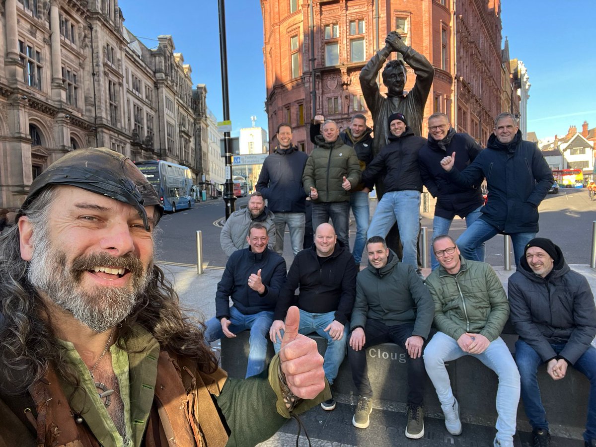 Robin Hood C21st tweet media