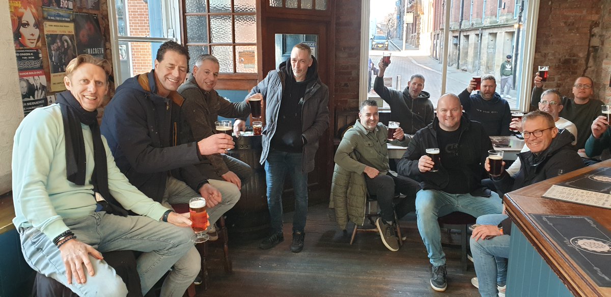 Robin Hood C21st tweet media