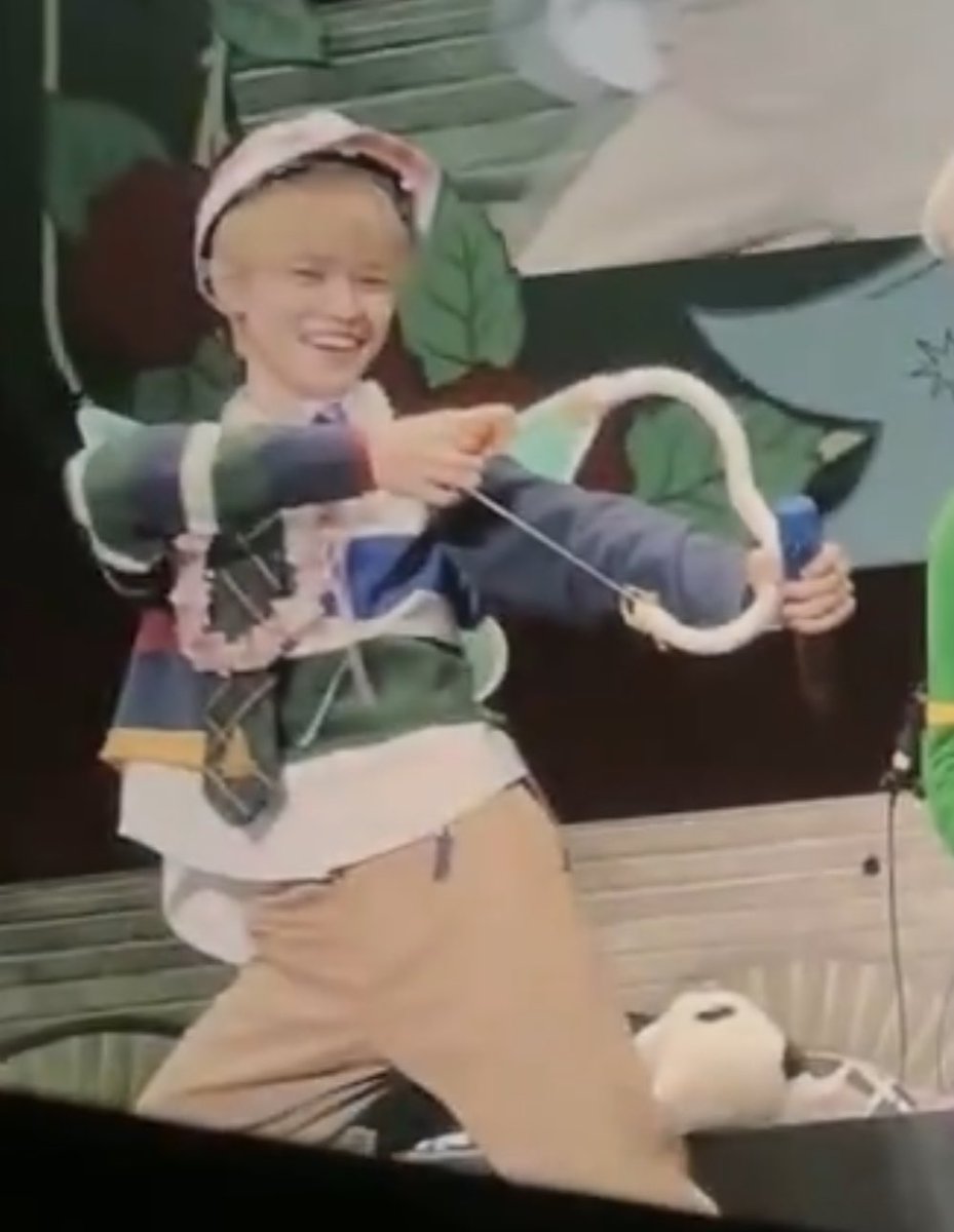 tiny_Iele's tweet image. chenle the cutest cupid 😢