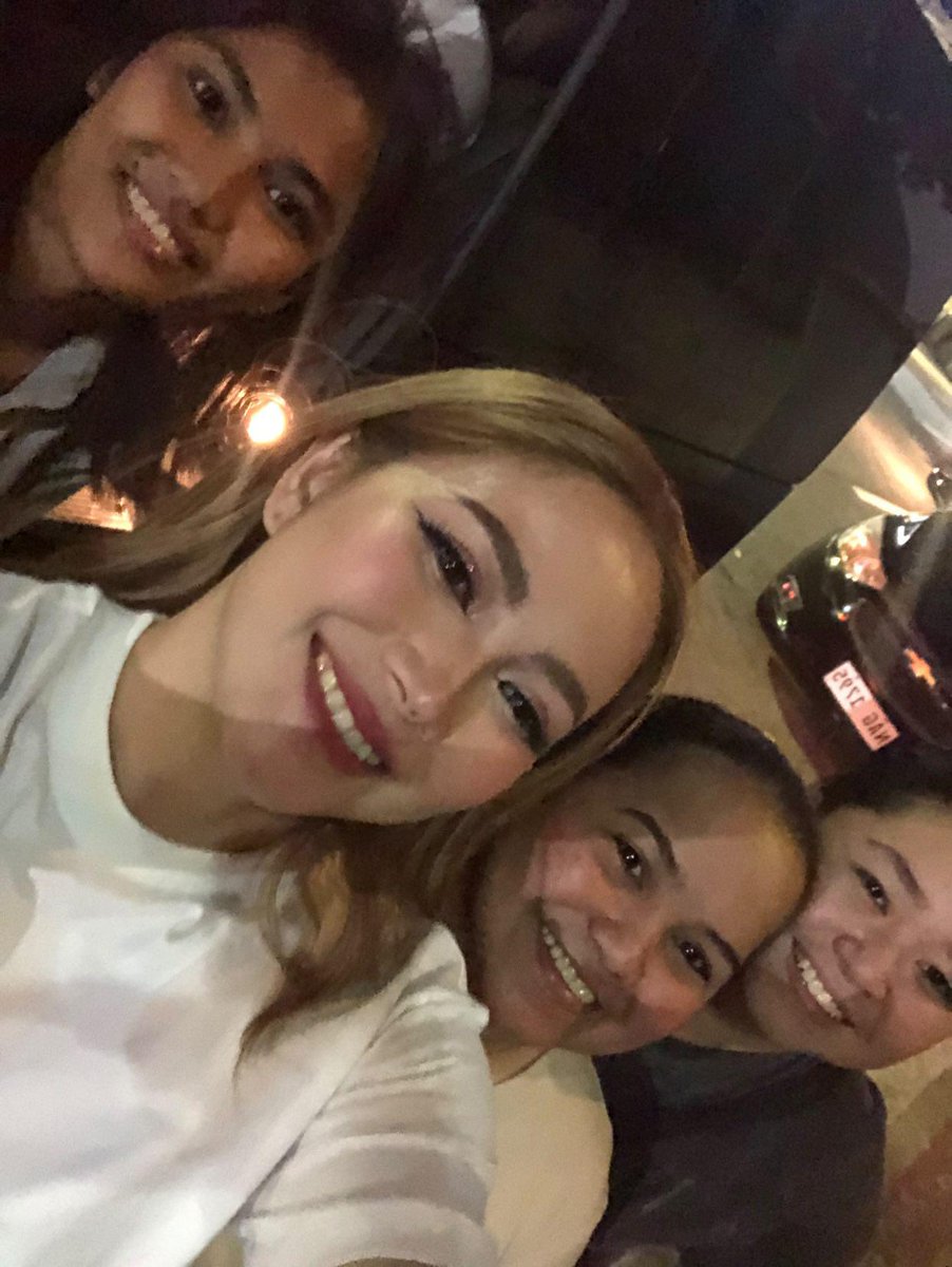 bibyeng14's tweet photo. Happiness💜💜
Loveyou!! 
@YengPLUGGEDin 
@rielmaelapig https://t.co/RIp6uwX3uP