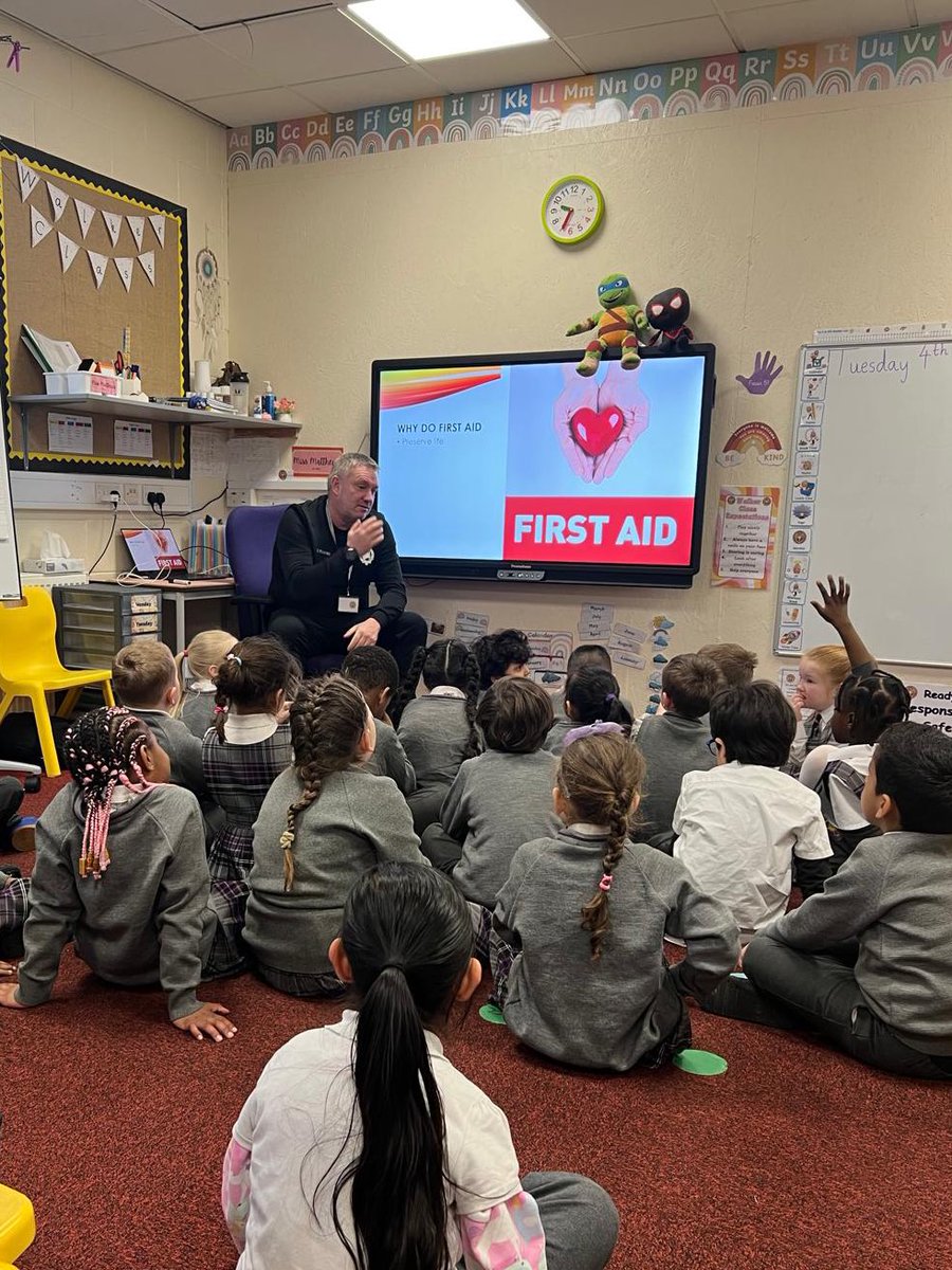 Miss Matthews tweet media