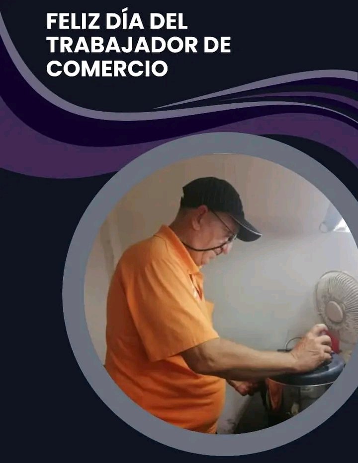 Felicidades a todos los trabajadores del sector del comercio, la gastronomía y los servicios en este 4 de febrero. La consagración y compromiso con nuestro pueblo los caracteriza.
#ComercioCuba 
<a href="/BetsyDazVelzqu2/">Betsy Díaz Velázquez</a> 
<a href="/PupoYosvany/">Yosvany Pupo</a> 
<a href="/MincinCuba/">Comercio Cuba</a>