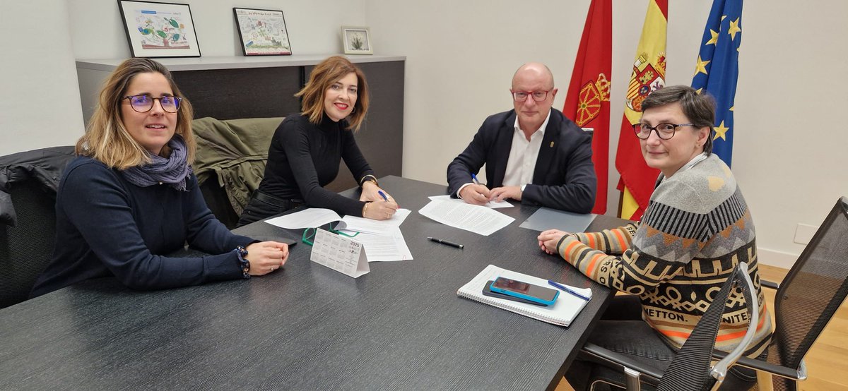 .<a href="/educacion_na/">Educación-Hezkuntza</a> y la Fundación Navarra de Autismo Alegría firman un convenio para coordinar la atención al alumnado con TEA

▶️En el presente curso hay 1.101 alumnas y alumnos censados con un diagnóstico de trastorno autista en sus diferentes tipos

📎navarra.es/es/-/nota-pren…