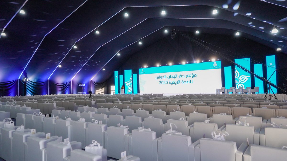 officialsadeel's tweet photo. بفضل الله وتوفيقه، نجحنا في تنظيم مؤتمر حفر الباطن الدولي الثاني للصحة الريفية، حيث كان منصة علمية لمناقشة أحدث التطورات والتحديات في القطاع الصحي.

نحو مستقبل أكثر استدامة وابتكارًا في الرعاية الصحية.

#مؤتمر_حفرالباطن_الدولي_للصحة_الريفية #sadeel #حفر_الباطن https://t.co/RnCaljf86n