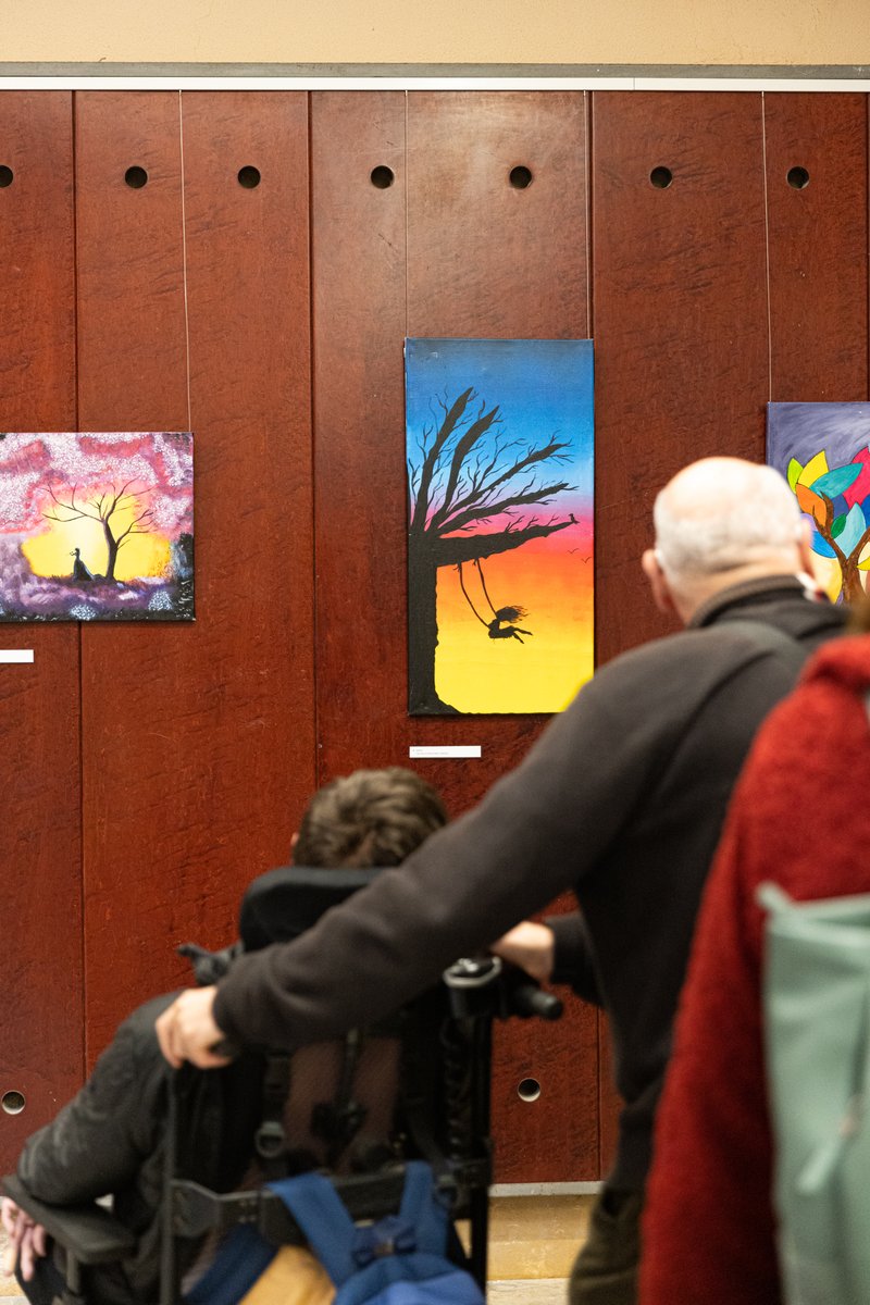 Fundació La Muntanyeta (@lamuntanyetatgn) on Twitter photo El pati Jaume I acull l’exposició ‘Plenituds artístiques II’, amb pintures creades per usuaris, usuàries i professionals de la Fundació La Muntanyeta.
🗓️4 al 19 de febrer de 2025
📍Pati de Jaume I
🕒Dl. a div. 11-20 h i ds. i festius 11-13 h
<a href="/TGNcultura/">Tarragona Cultura</a> <a href="/TGNAjuntament/">Ajuntament de Tarragona</a> El pati Jaume I acull l’exposició ‘Plenituds artístiques II’, amb pintures creades per usuaris, usuàries i professionals de la Fundació La Muntanyeta.
🗓️4 al 19 de febrer de 2025
📍Pati de Jaume I
🕒Dl. a div. 11-20 h i ds. i festius 11-13 h
<a href="/TGNcultura/">Tarragona Cultura</a> <a href="/TGNAjuntament/">Ajuntament de Tarragona</a>