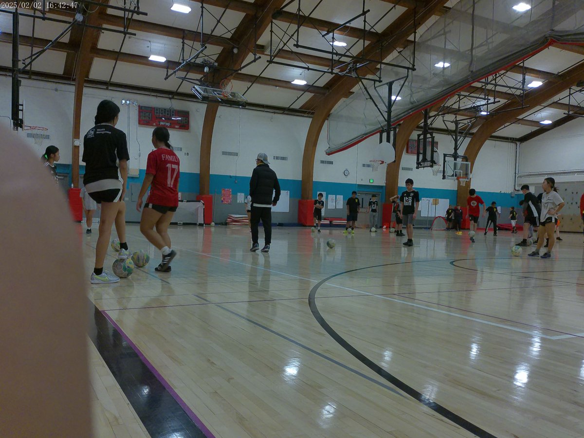 TCSolFutsal's tweet photo. The second-to-last #solsunday of the season, and we’re still bringing the heat! 🔥🔥🔥

Session 6 had great energy on &amp; off the courts! One more on Feb 16 before we wrap at #TCWinterSolstice on Feb 17 at Adrenaline Sports Center w/ MNUFC!

#TCSolFutsal 💪😤⚽️ https://t.co/1RyUeCtAPz