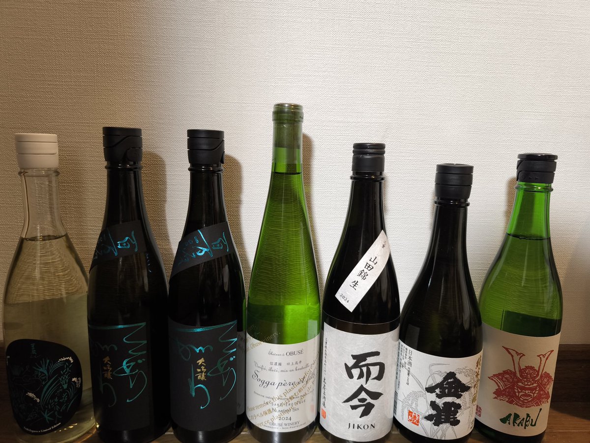 Low_ex's tweet photo. 最近買った日本酒たち もう今月は買わなくていいかな https://t.co/EbtvxJlypw