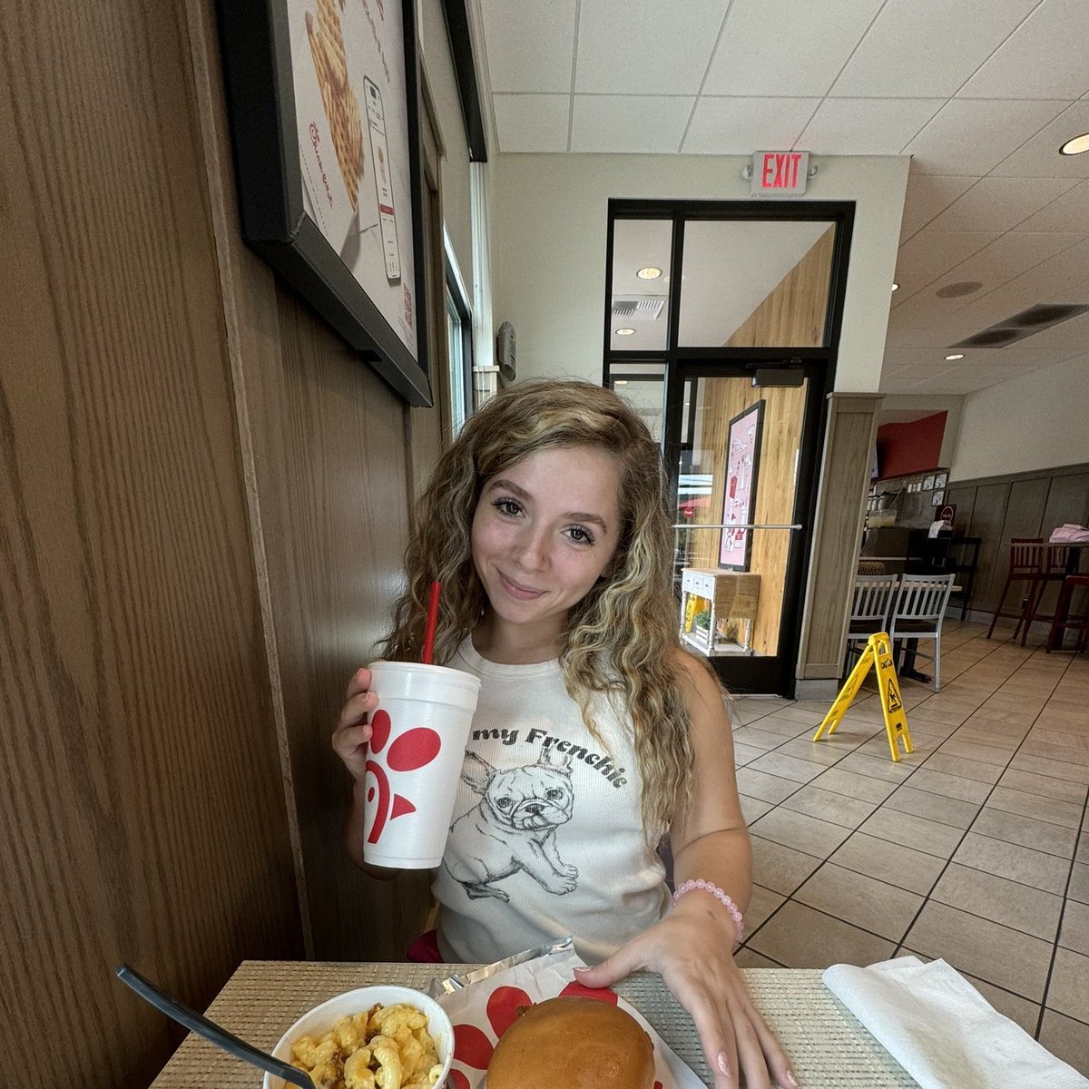 shytayla tweet media