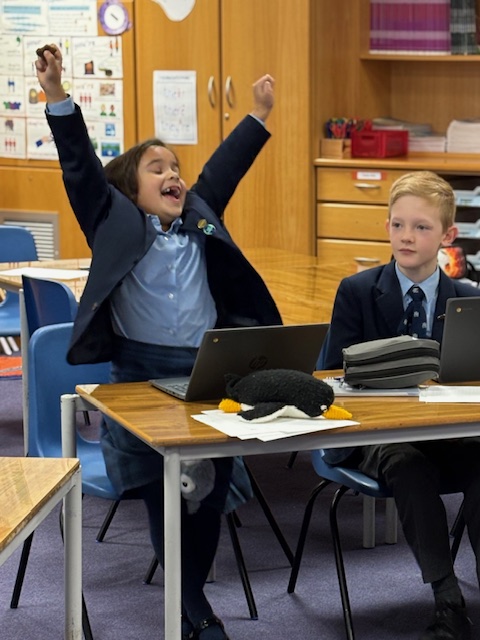 🙋 Today our Quiz Club took part in the National Quiz Club Championship Quarter Finals! We were met with some very difficult questions but were supported by our mascots!

Quiz Club leader and Director of Studies Mrs Bryanton said, "Everyone had great fun! Well done quizzers!  🙋‍♂️