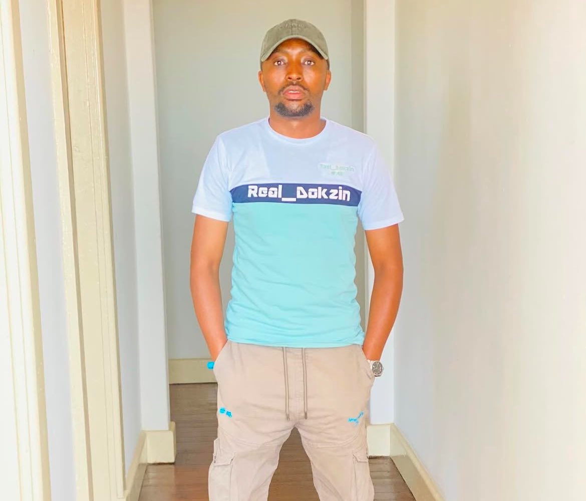 trufm's tweet photo. #AfroTechMix by @Real_Dokzin

#LunchTimeShandis #ItsToooomuuuch 🔥🔥🔥 https://t.co/SDEuTdDGyH